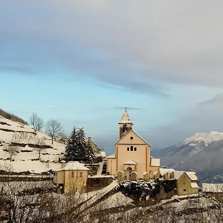 Casa Vacanze La Carbunera Feriehus