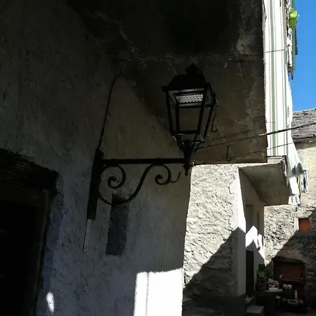Casa Vacanze La Carbunera Feriehus *